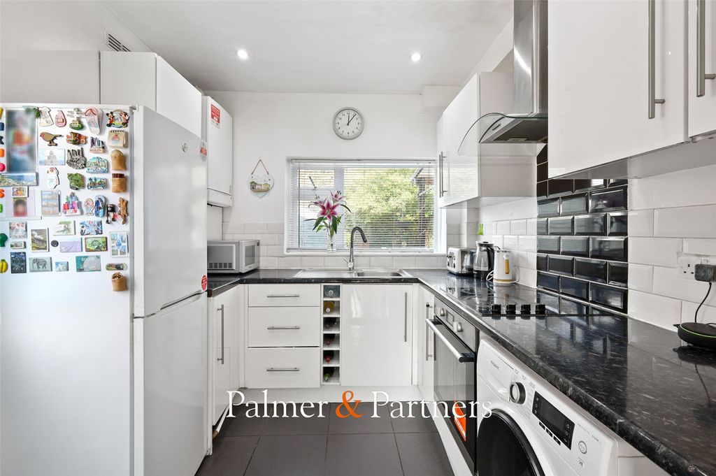 Property photo 3 of 22 Picture No. 08