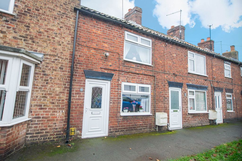 Property photo 1 of 16 Front