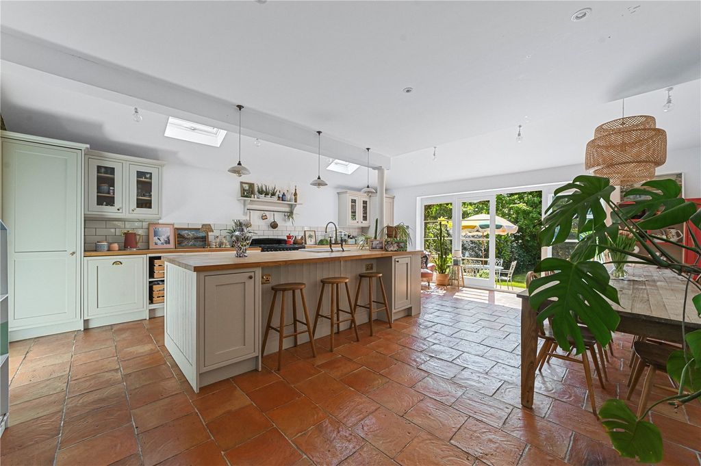 Property photo 2 of 47 Kitchen/Dining Room