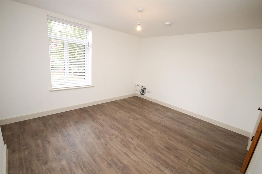 Property photo 3 of 17 Img_5212.Jpg
