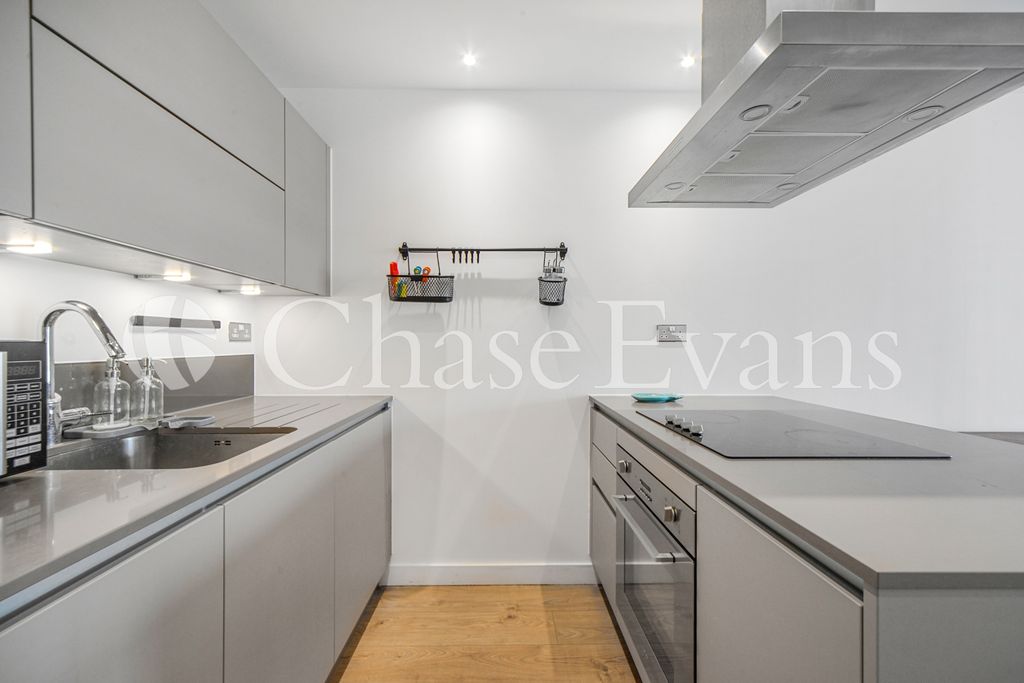 Property photo 2 of 12 Kitchen