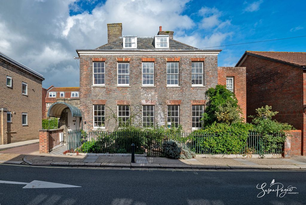 Property photo 1 of 54 The Brewmasters House
