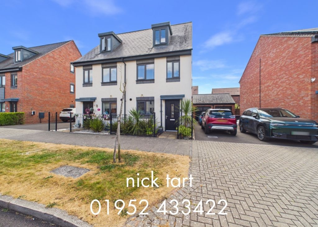 Property photo 1 of 17 10822797Front