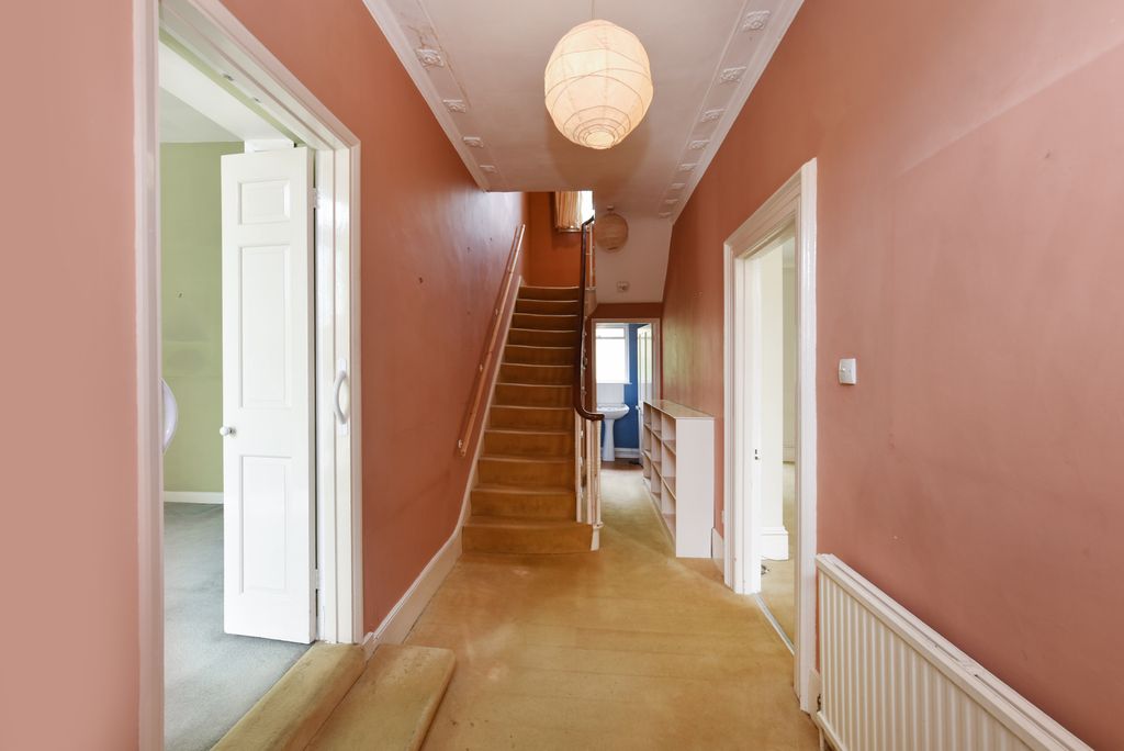 Property photo 2 of 21 46 Northchurch Terrace (1)
