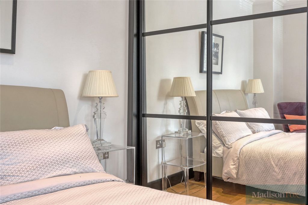 Additional image 36 of 3 bed flat for saleHigh Road, Chigwell, Essex IG7