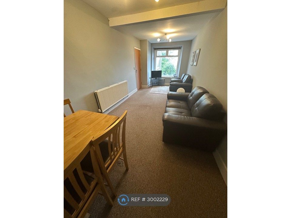Property photo 2 of 7 Communal Lounge