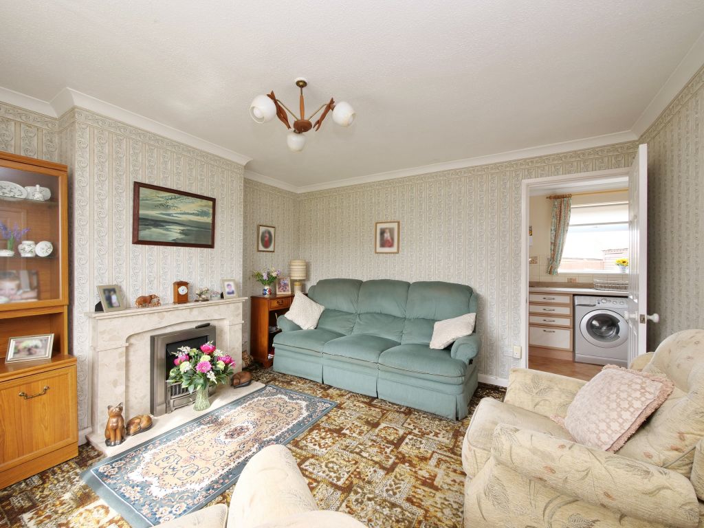 Property photo 2 of 20
