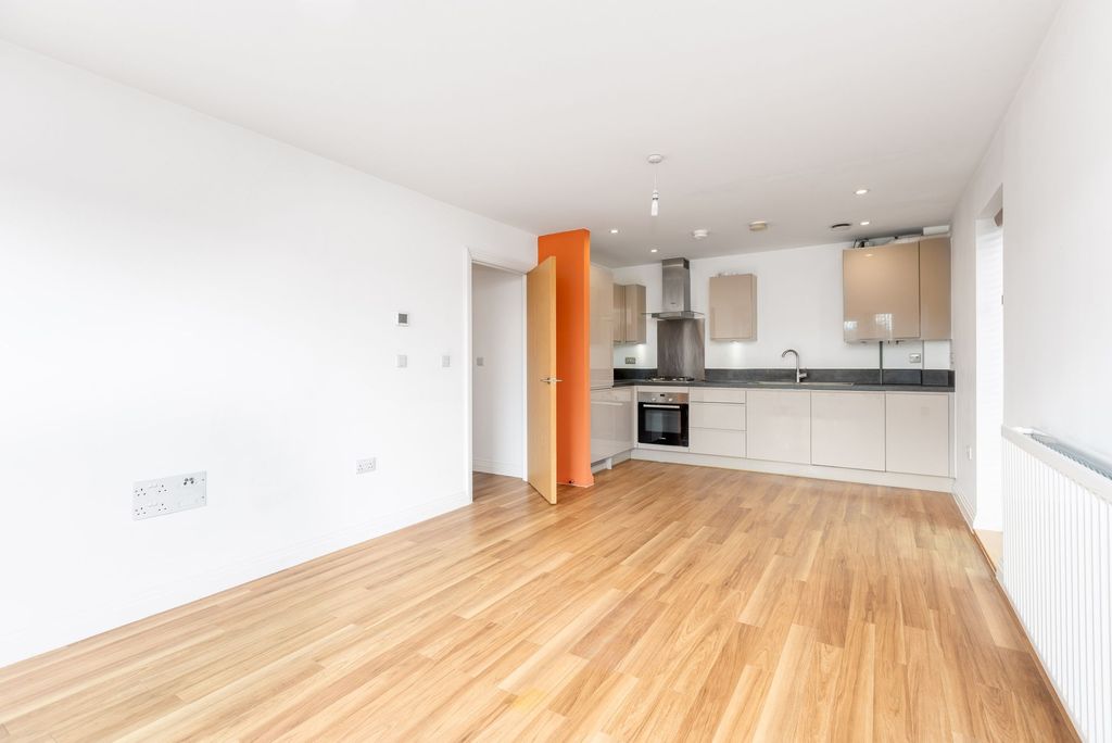 Additional image 4 of 2 bed flat for saleAllwoods Place, Hitchin SG4