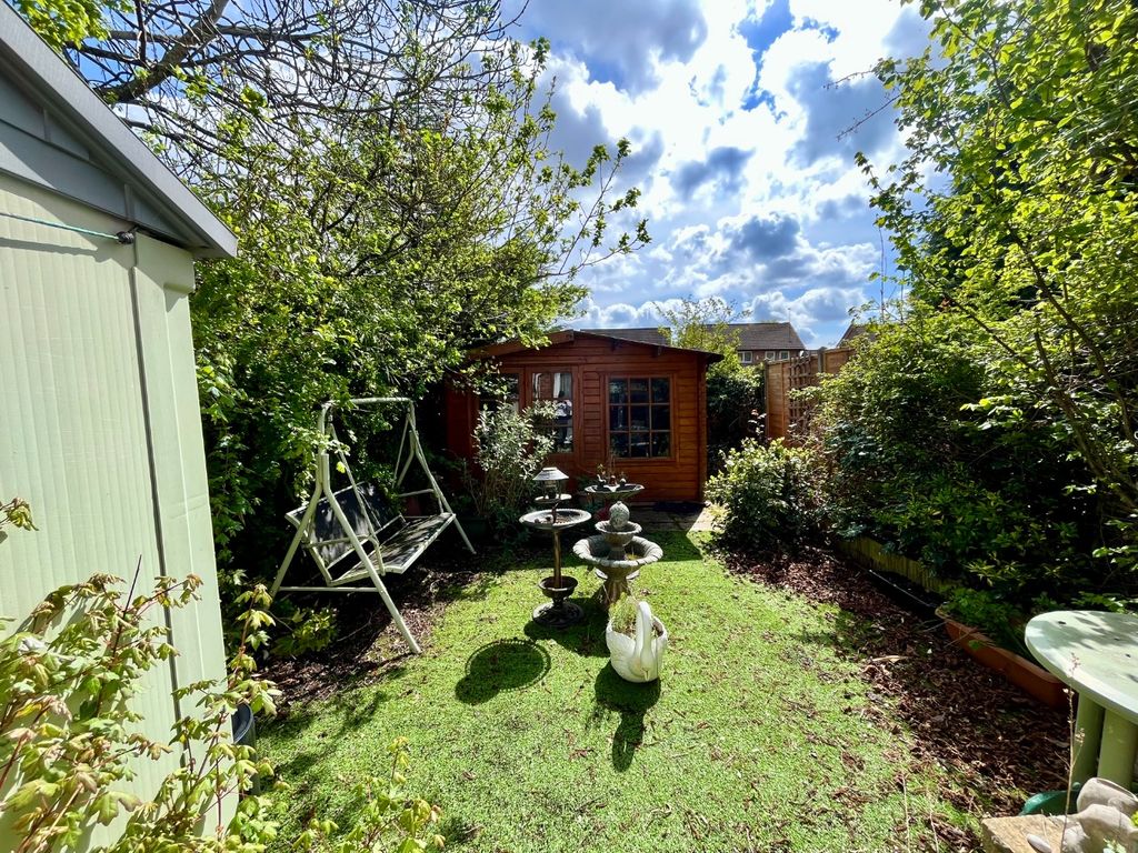 Property photo 2 of 13 4103394