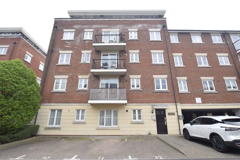 Property photo 3 of 9 Exterior