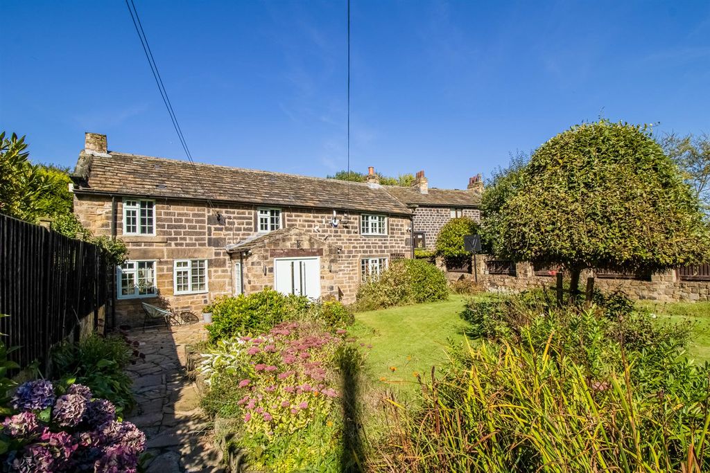 Property photo 1 of 31