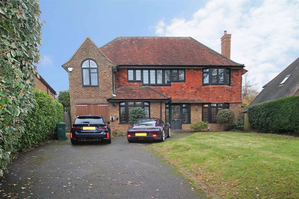 Property photo 1 of 16 Exterior Front