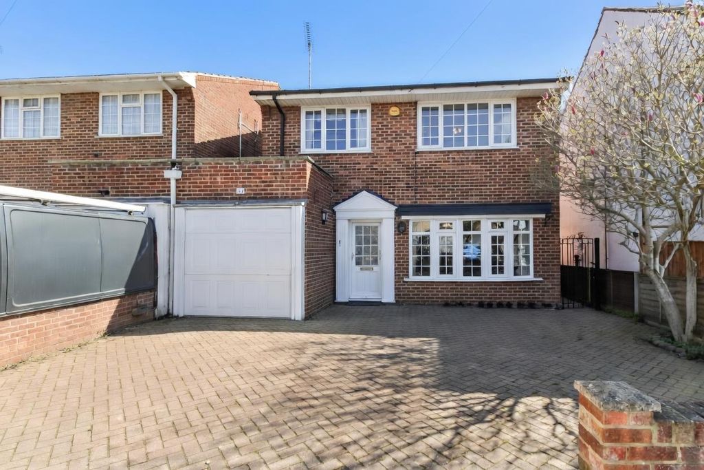 Property photo 2 of 21 Front