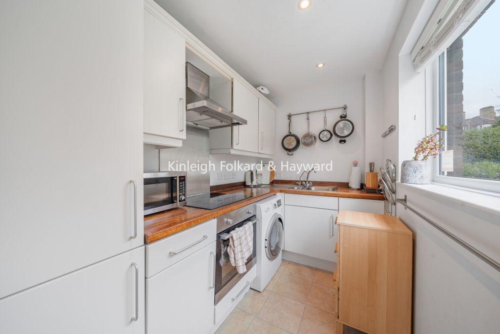 Property photo 3 of 7 70A4Cfe0-B337-4799-9