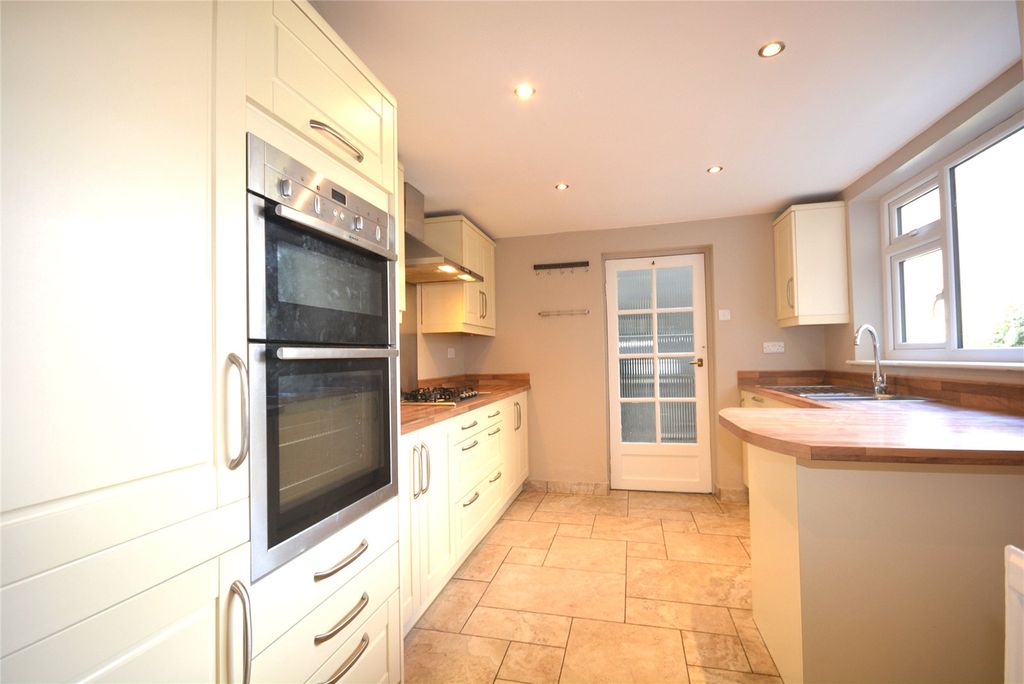Property photo 3 of 14 Picture No. 08