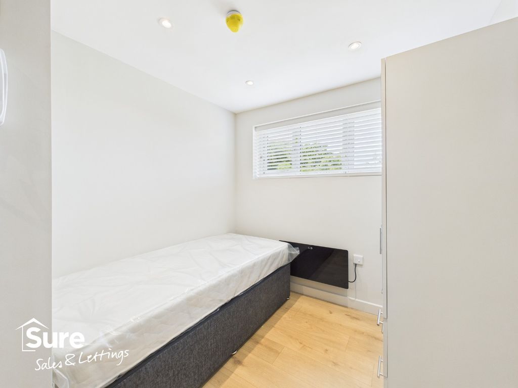 Property photo 2 of 9 4332212