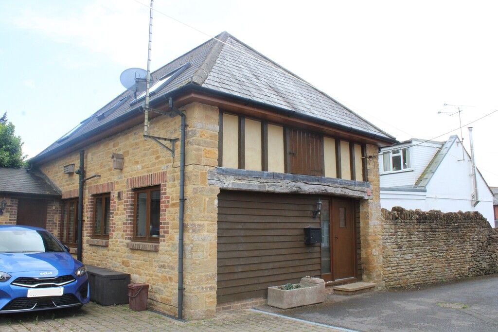 Property photo 1 of 19 Front External