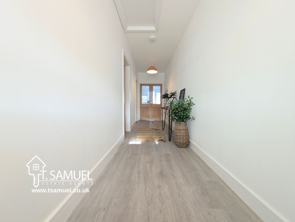 Property photo 3 of 30 Hallway