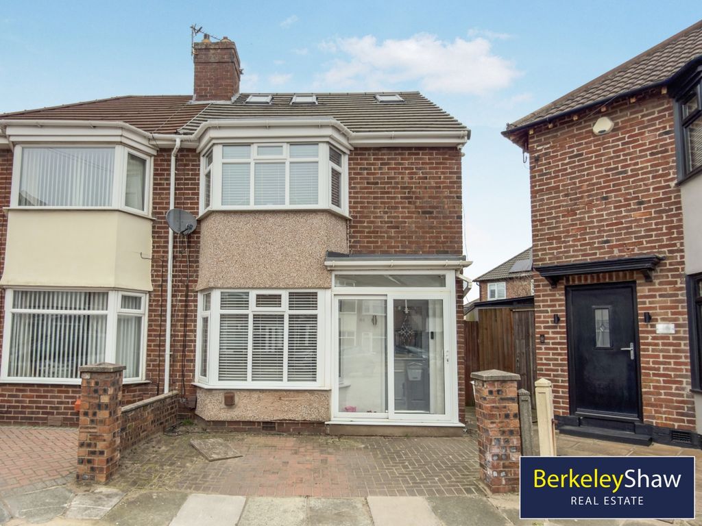 Property photo 3 of 17 Front Exterior