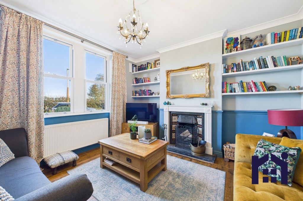 Property photo 2 of 27 Living Room