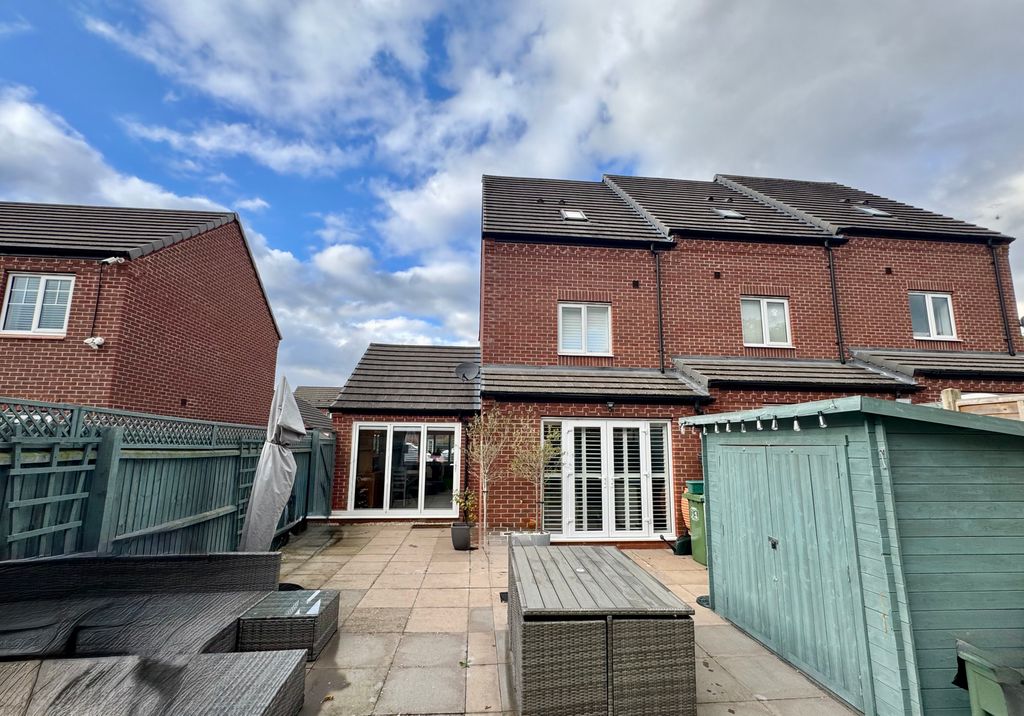 Property photo 2 of 17 Rear Aspect