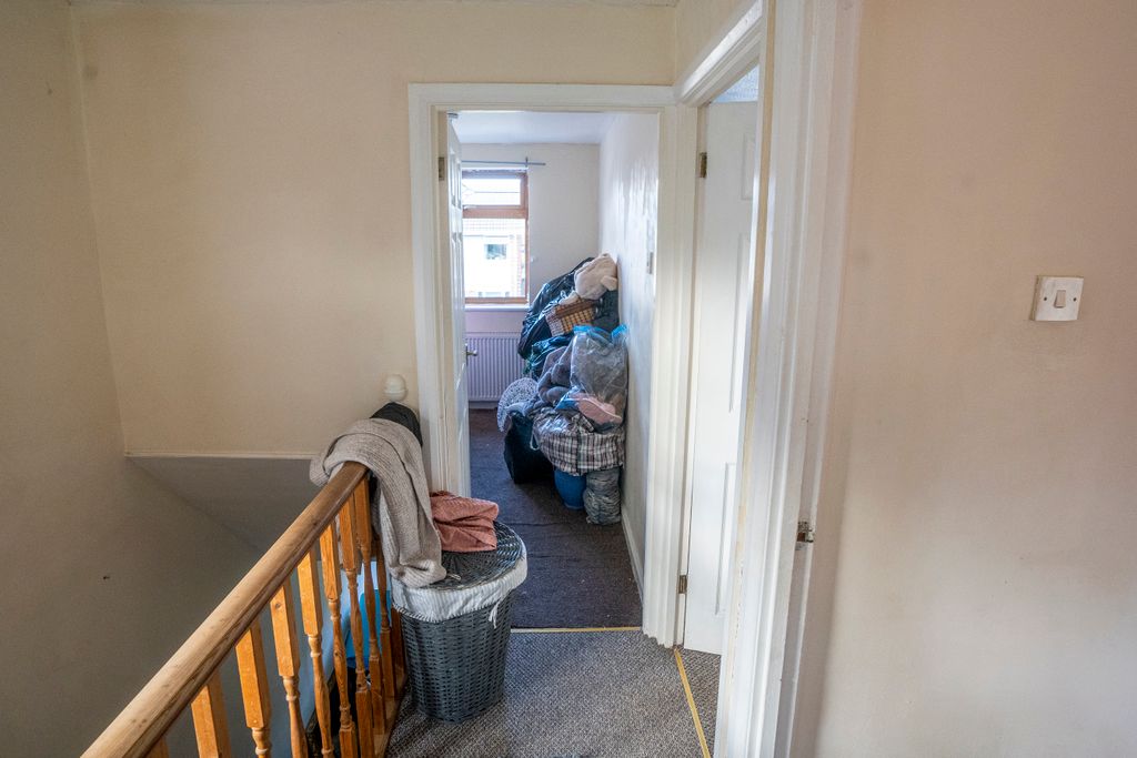 Property photo 3 of 28