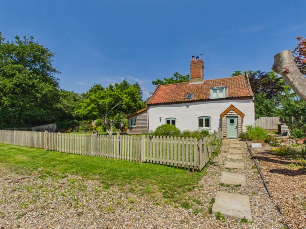 Property photo 2 of 28