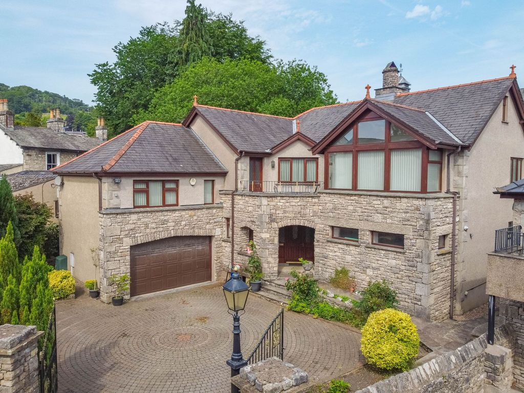 Property photo 1 of 39