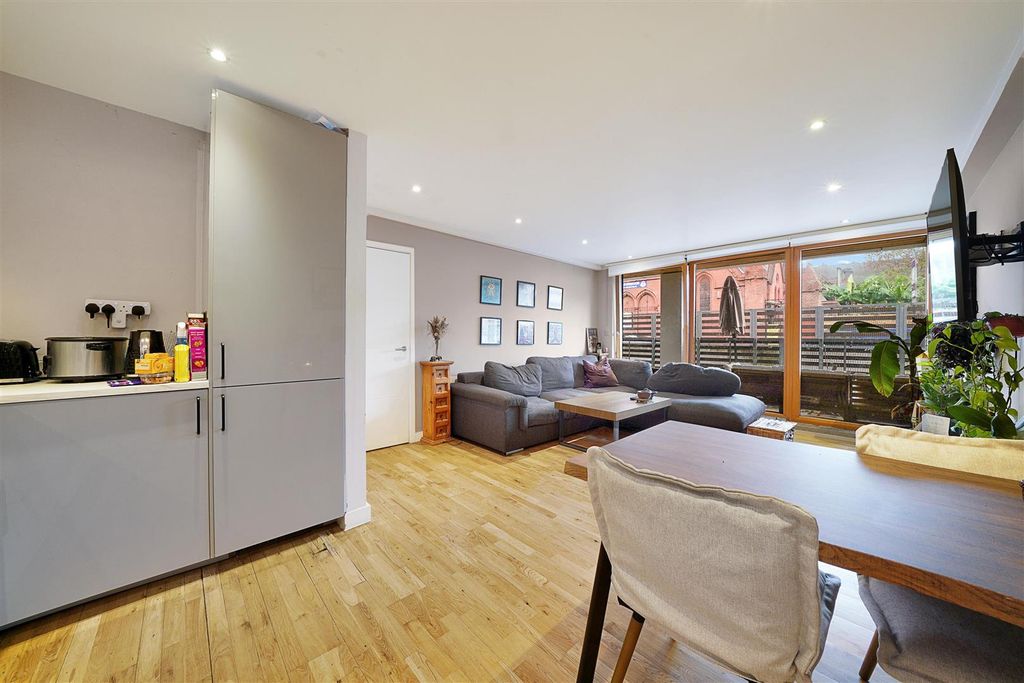 Property photo 2 of 14 Apartment 2, The White Cube - Pngjbukejfvpfkmnz70S