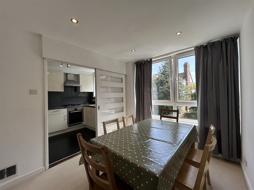 Property photo 3 of 12 Img_0146.Jpg