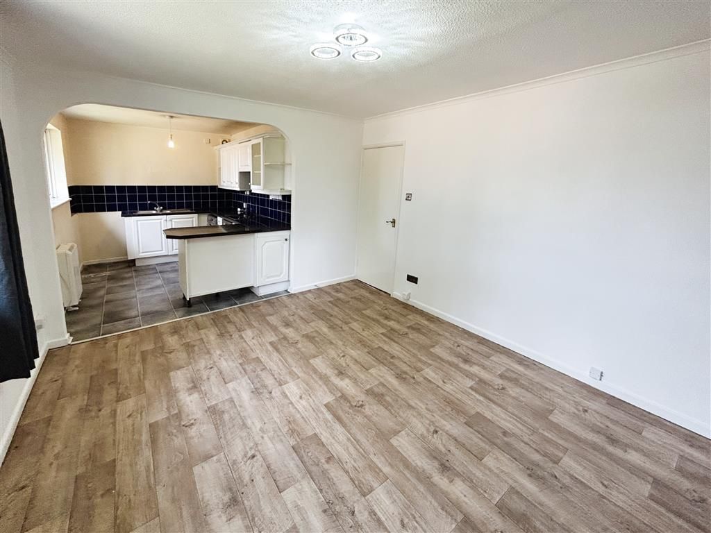 Property photo 3 of 10 Image