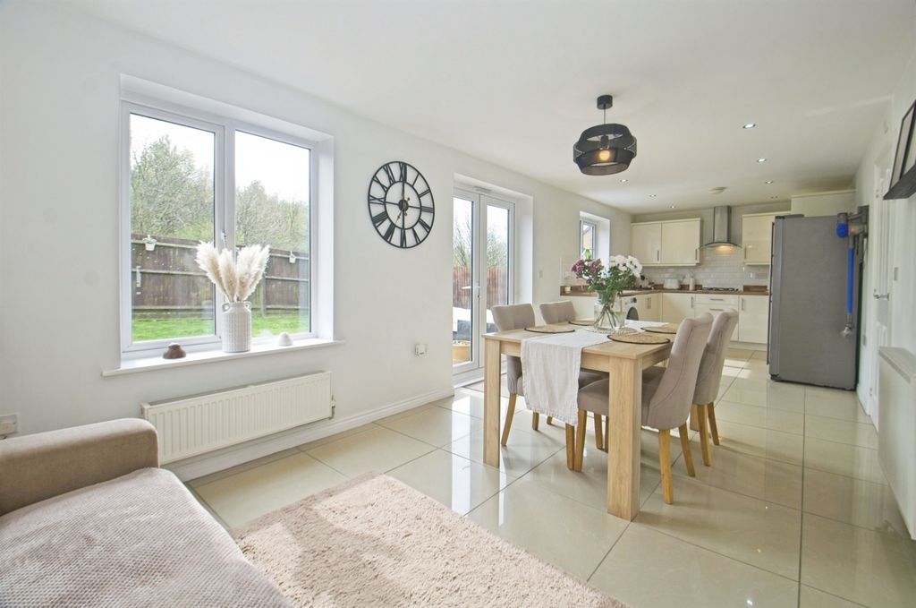 Additional image 10 of 4 bed detached house for saleY Ffordd Wen, Aberbargoed, Bargoed CF81