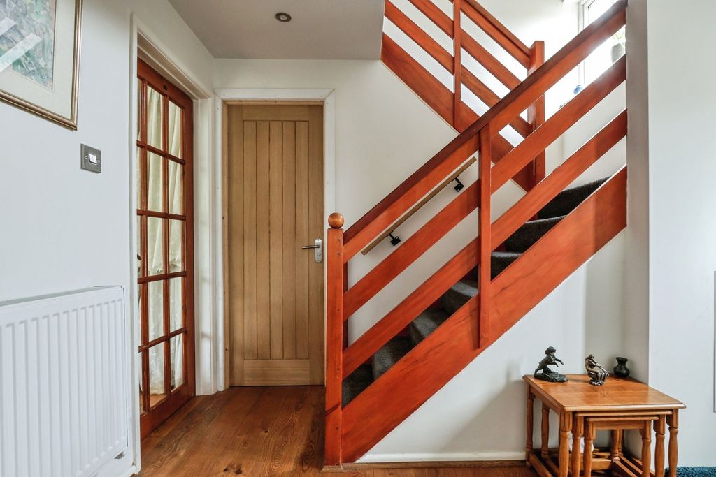 Property photo 3 of 19 Pbox-Img.Jpg
