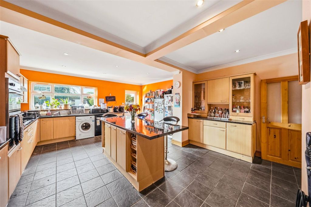 Additional image 12 of 5 bed detached house for saleHeather Drive, Dartford DA1