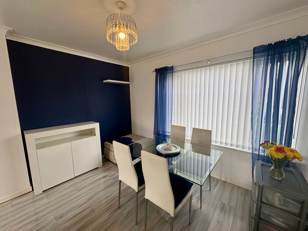 Property photo 3 of 10 Image