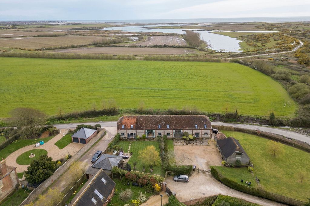 Property photo 2 of 58