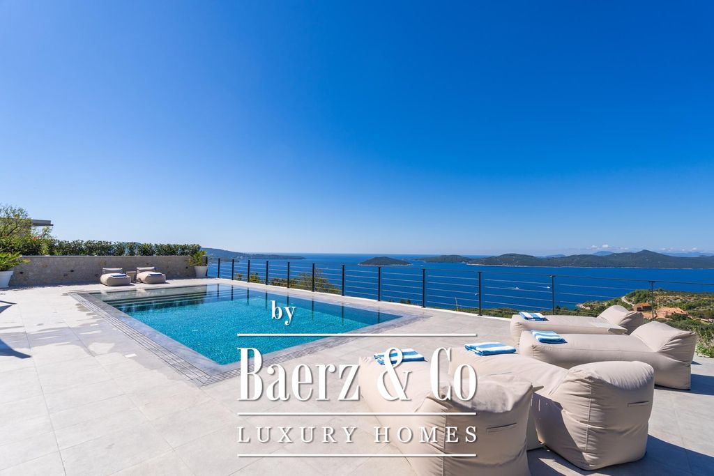 Property photo 1 of 35