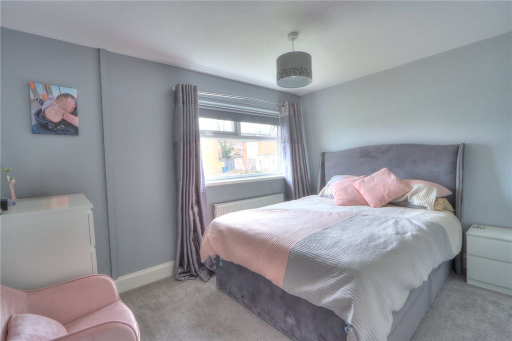 Property photo 3 of 10 Picture No. 13