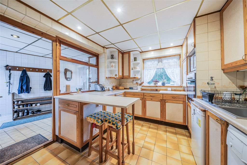 Property photo 3 of 17 Picture No. 04