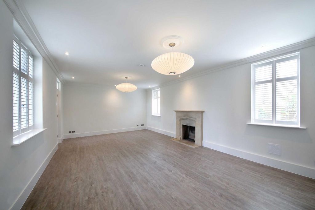 Property photo 1 of 11 Image