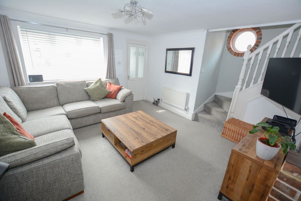 Property photo 3 of 20