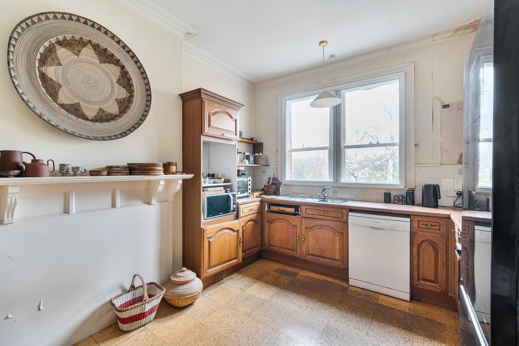 Property photo 3 of 14 Kitchen