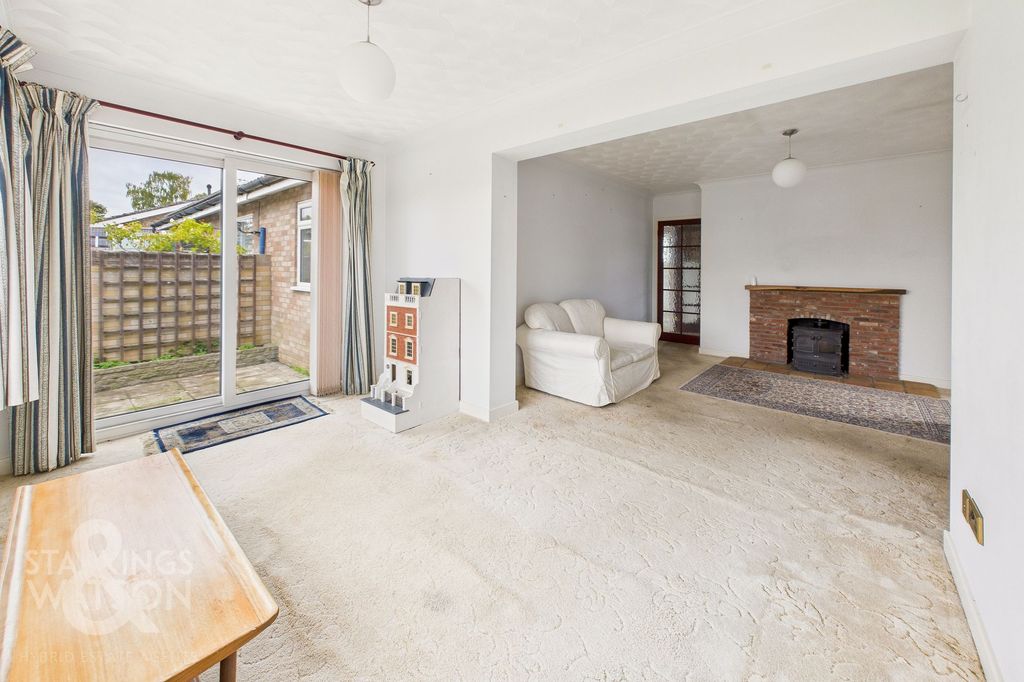 Property photo 3 of 15