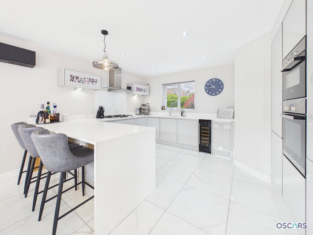 Property photo 3 of 25 Photo 27