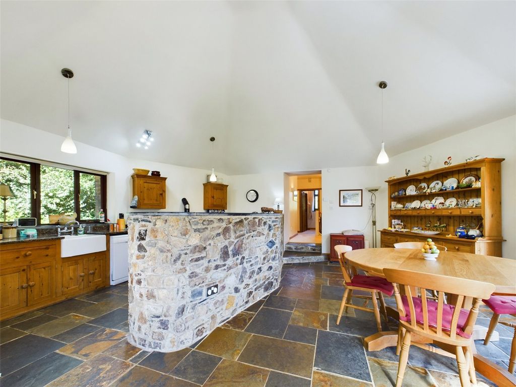 Property photo 2 of 17 Picture No. 02