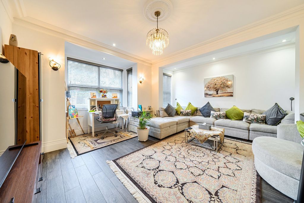 Property photo 3 of 32 1441335-1-69Dd080...