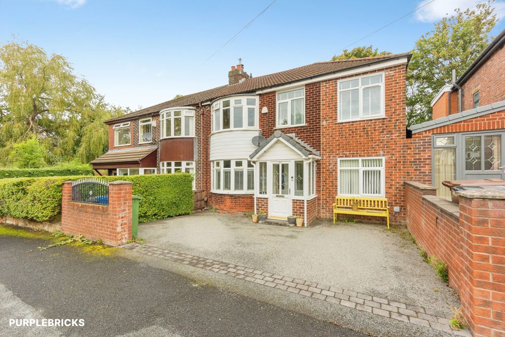 Property photo 1 of 28