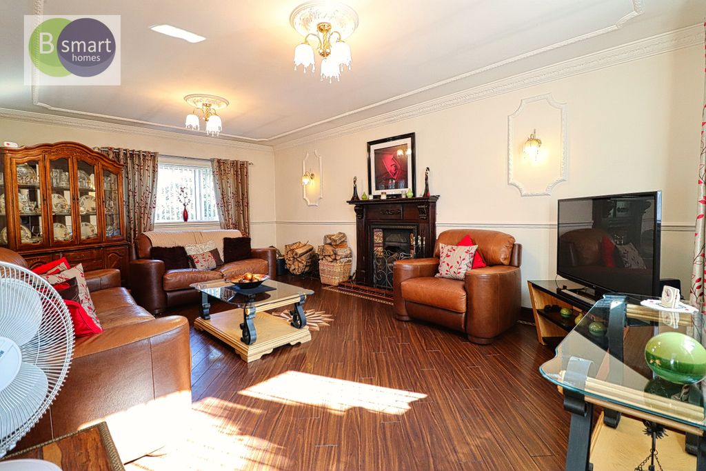 Property photo 2 of 17 Img_8330