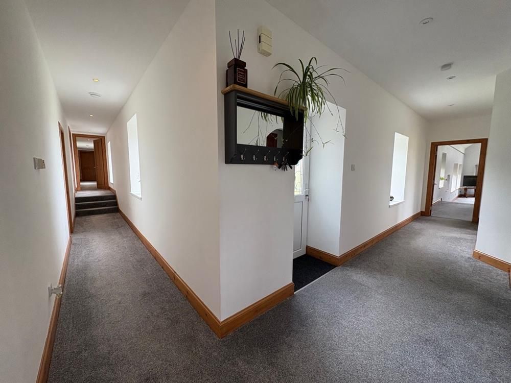 Property photo 2 of 18 1_17556130016551
