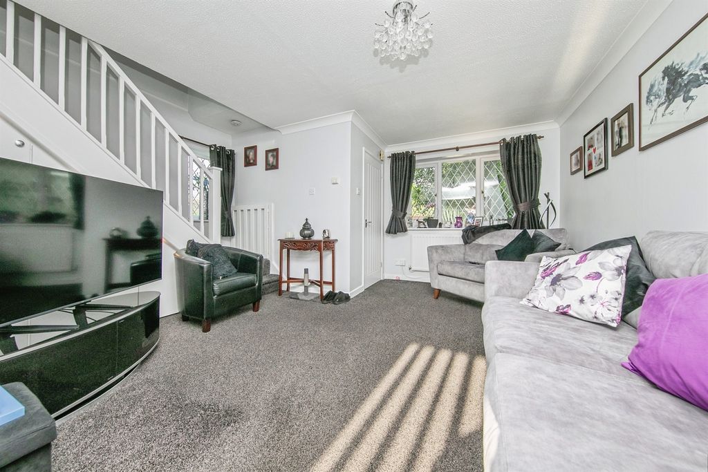 Property photo 3 of 17